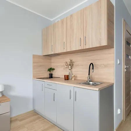 Comfortable For Two By Renters 아파트