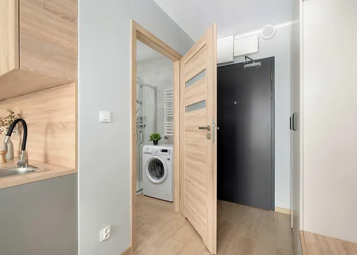 아파트 Comfortable For Two By Renters 포즈난